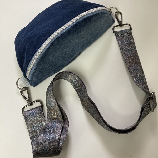 Jeans Upcycling 2- farbig Fr. 60.00